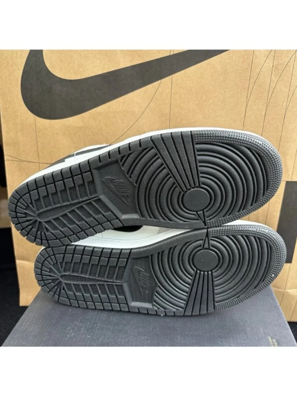 NEW Nike Air Jordan 1 Low 
